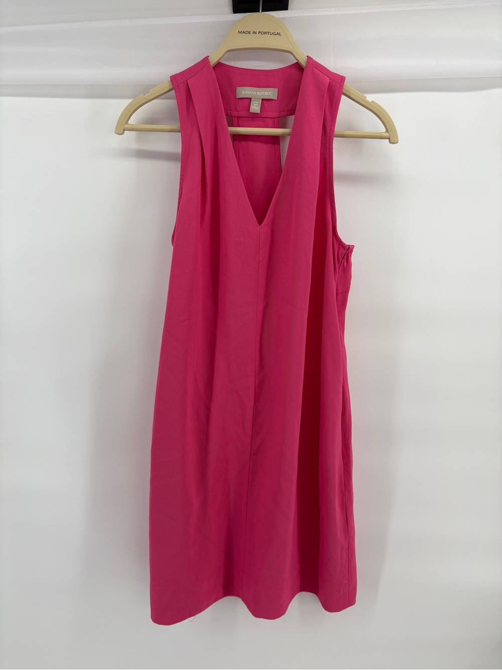 Banana Republic Pink Sleeveless Shift Dress Petite 6P V-Neck Pockets Midi